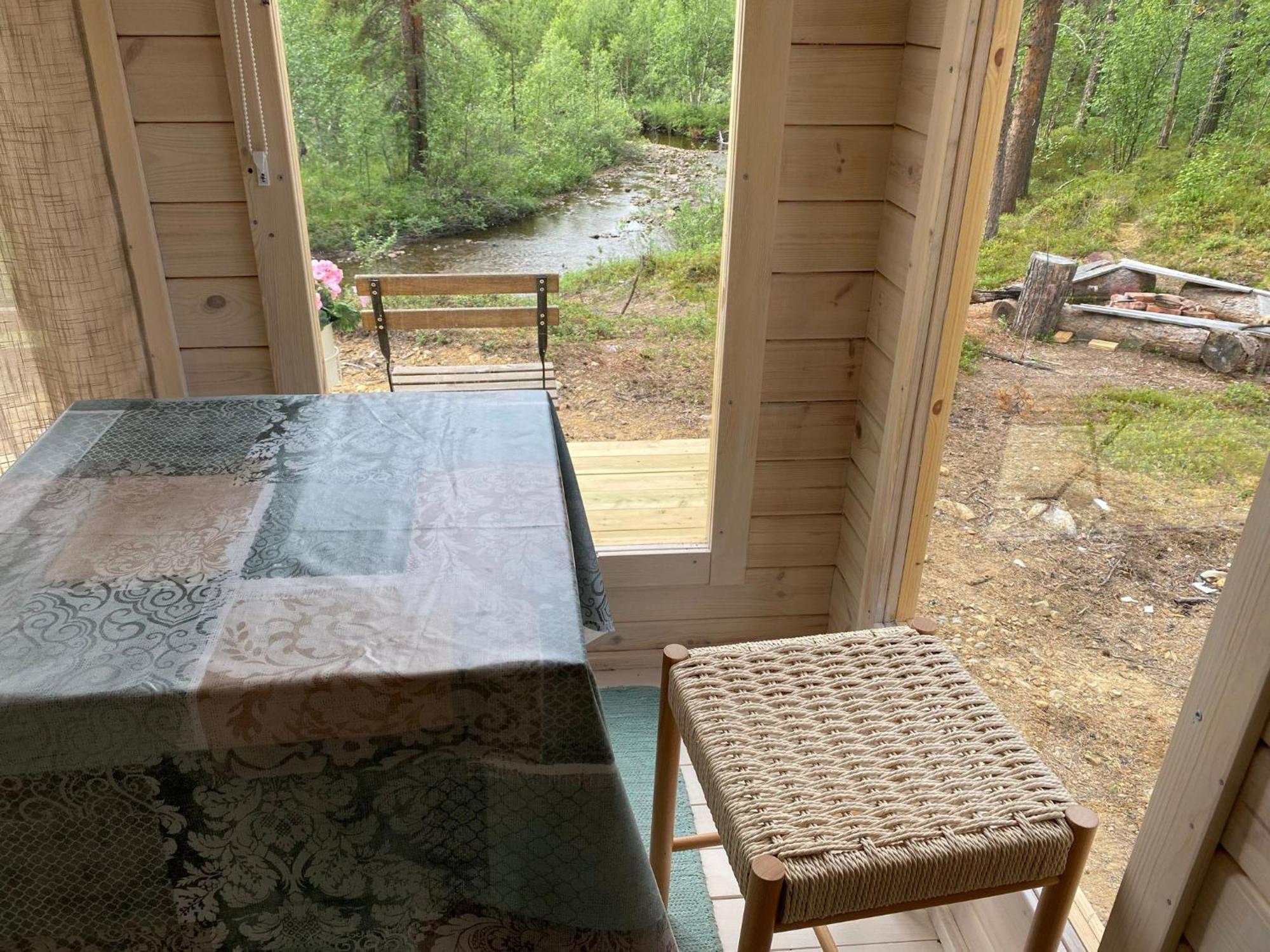 Lemmenjoen Lumo - Nature Experience & Accommodation Lemmenjoki 외부 사진