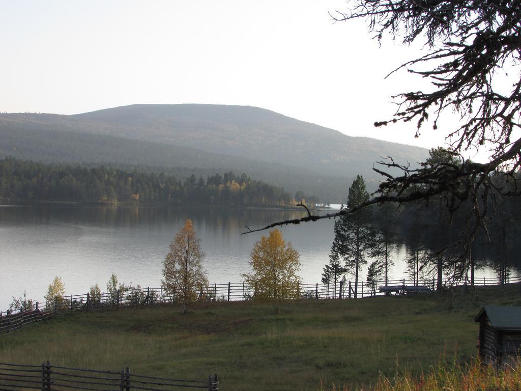 Lemmenjoen Lumo - Nature Experience & Accommodation Lemmenjoki 외부 사진